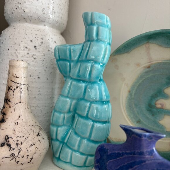 Vintage Pair of Turquoise Glazed Coral Vases - Picture 2 of 9